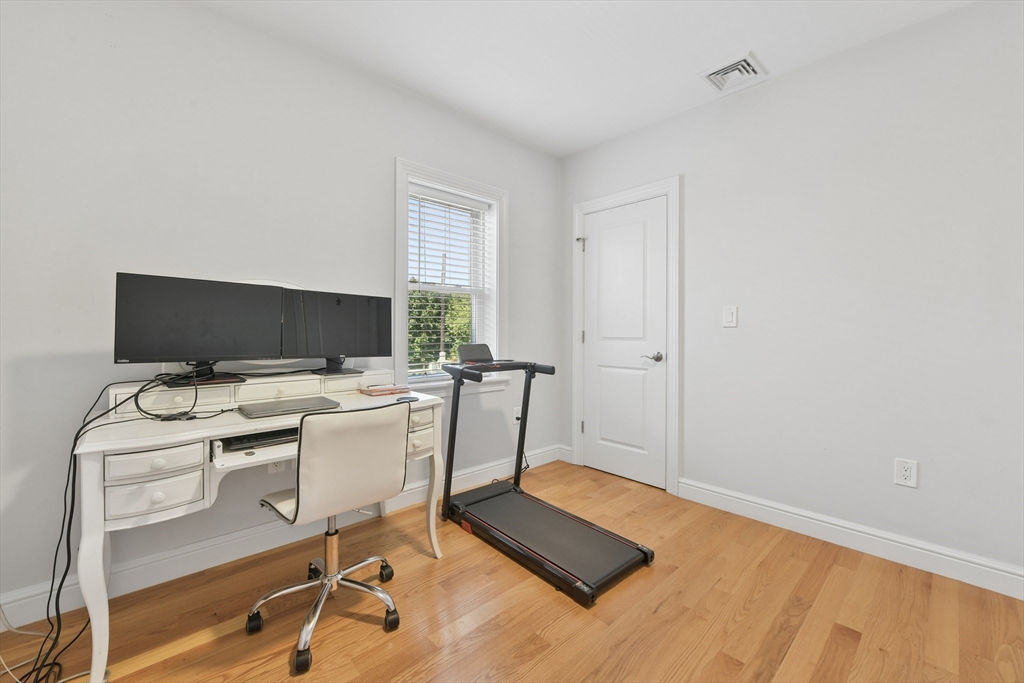 214-216 East Eagle Street, Unit 5 Boston, MA 02128 - Photo 12 of 16