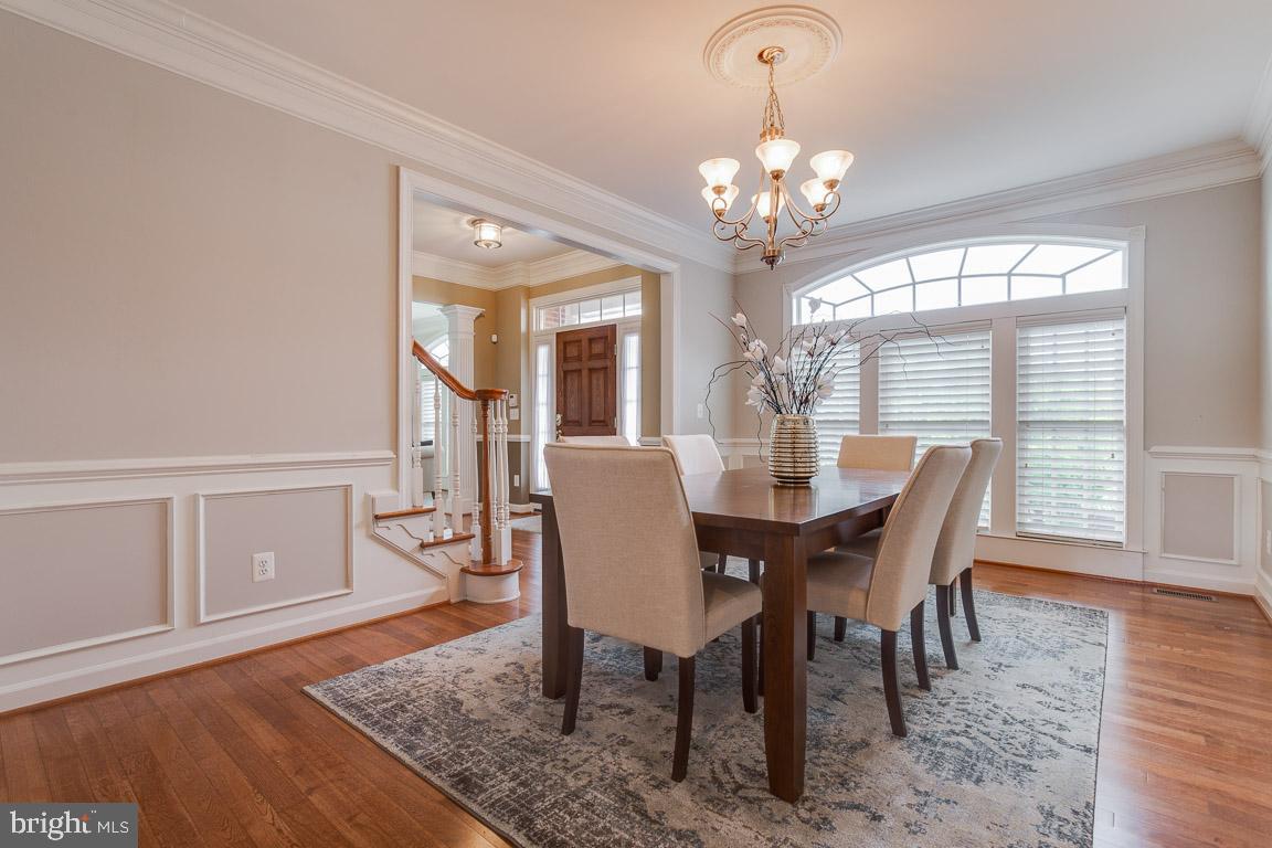41777 Purpose Way Aldie, VA 20105 - Photo 11 of 44 Dining Room