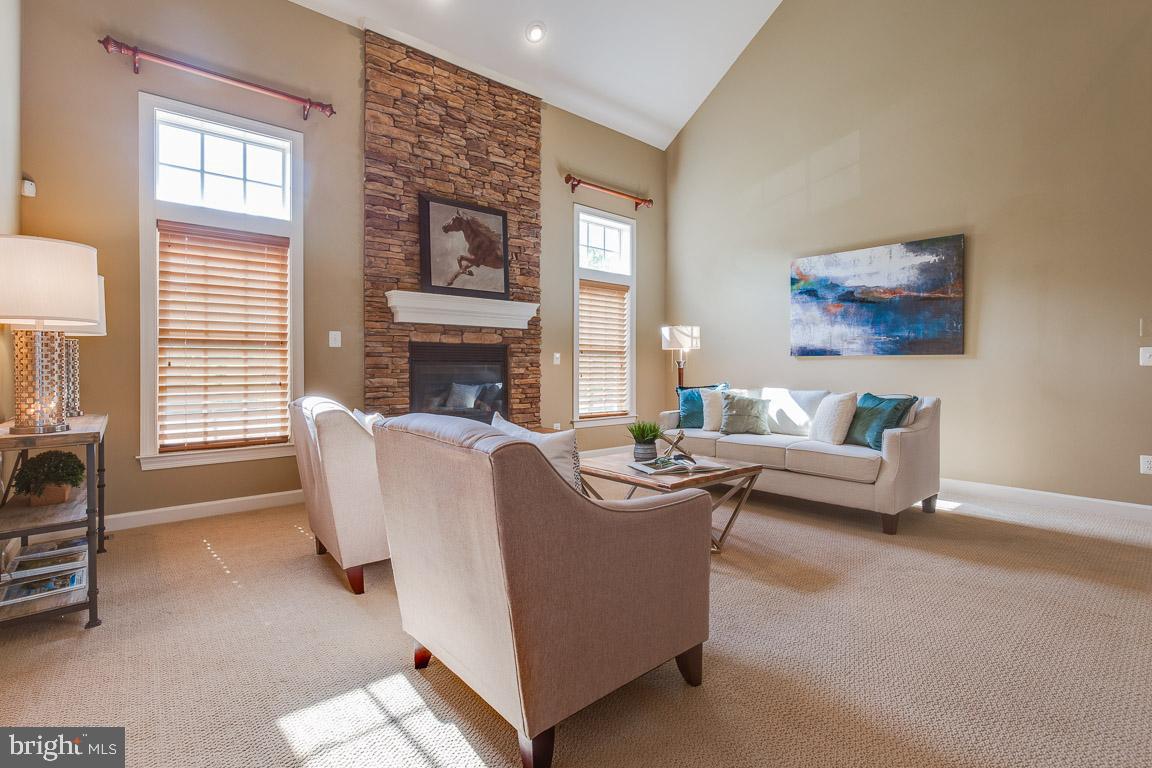 41777 Purpose Way Aldie, VA 20105 - Photo 20 of 44 Family Room