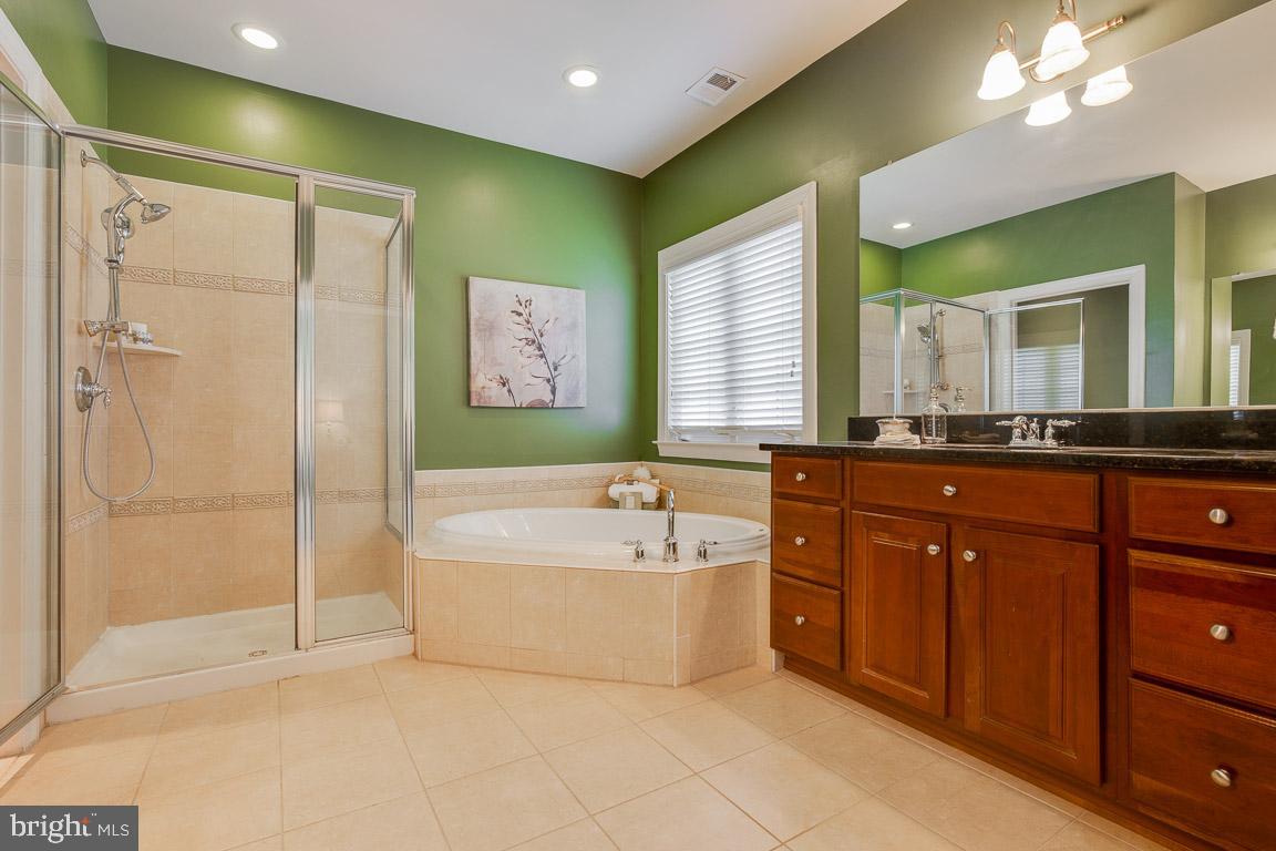 41777 Purpose Way Aldie, VA 20105 - Photo 28 of 44 Master Bath w/ Double Sinks, Soaking Tub & Shower
