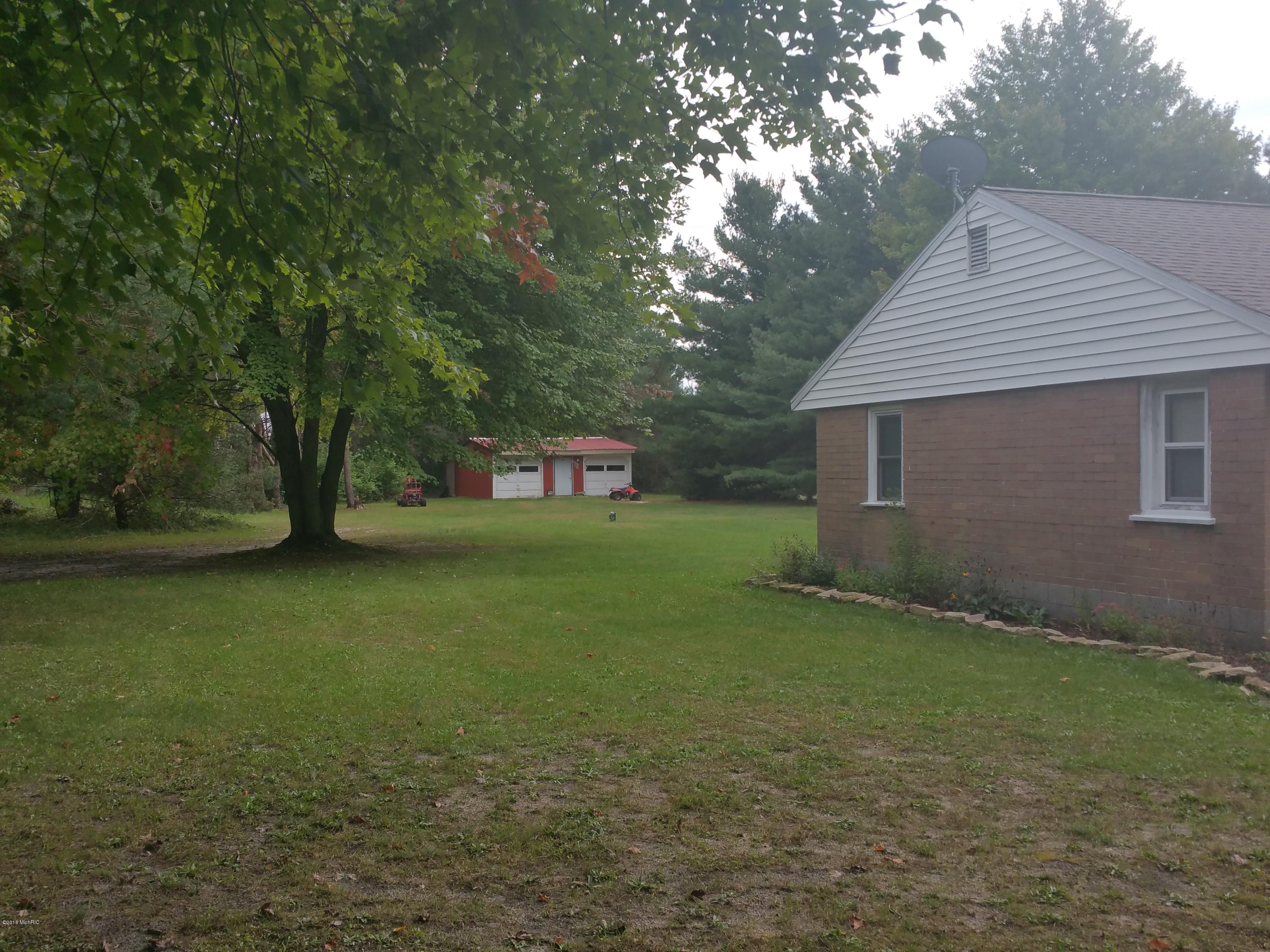8151 Marvin Road Holton, MI 49425 - Photo 25 of 31 20160922_161633_1474593150386