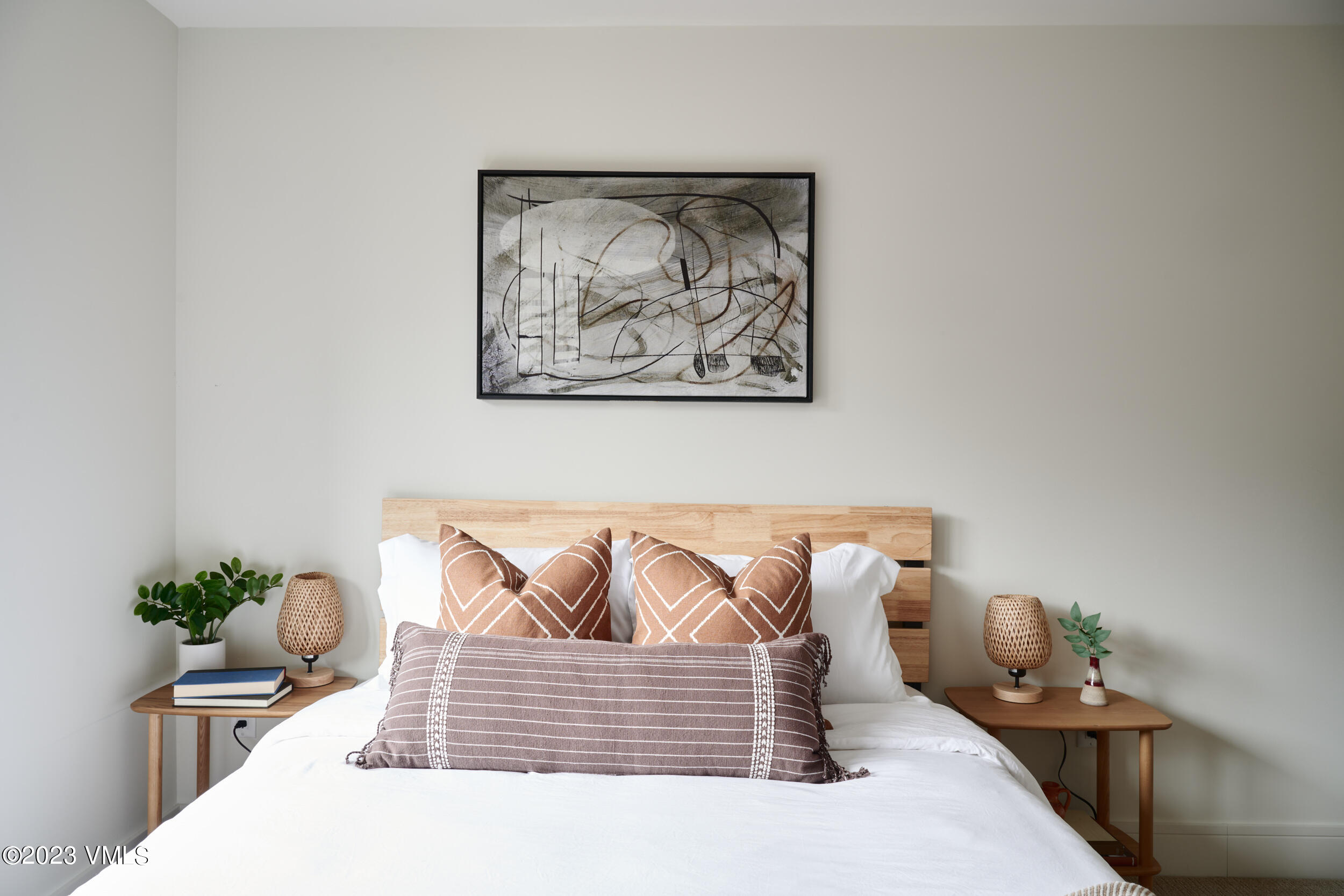 430 South Frontage Road East, Unit RUN Vail, CO 81657 - Photo 12 of 28 FFCO-Altus Local-ResidenceG-IanWarren-We