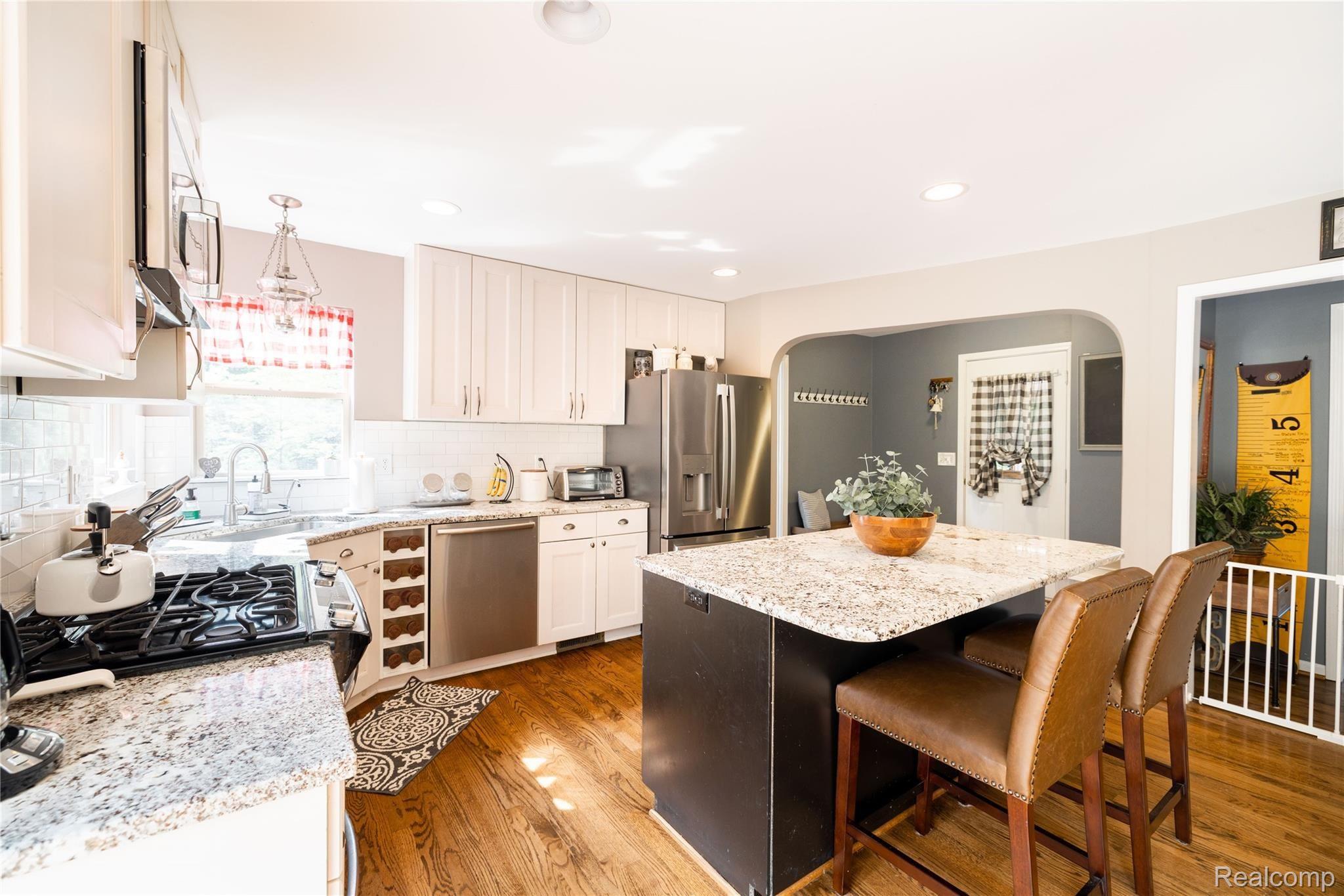 5676 Cullen Road Fenton, MI 48430 - Photo 15 of 46 5676 Cullen, Fenton (15 of 46).jpg