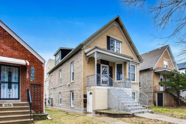 $1,750 | 5150 West Carmen Avenue, Unit 2, Chicago, IL 60630