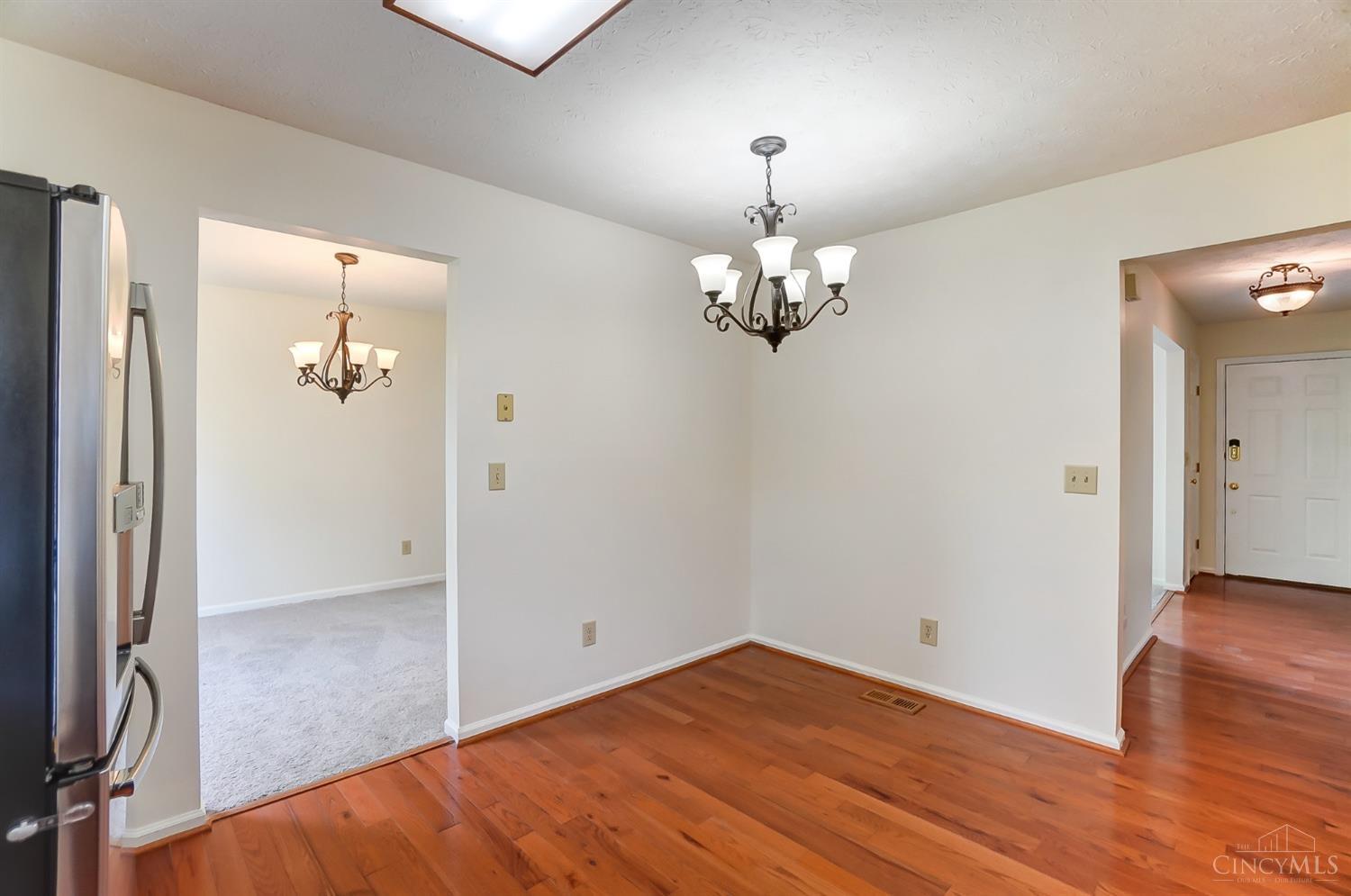 8852 Rambling Ridge Drive West Chester, OH 45069 - Photo 11 of 29 Gallery Image 11