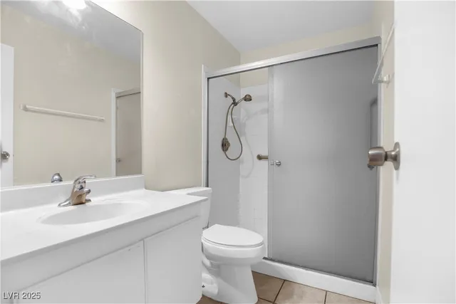 $2,400 | 3991 Redwood Street, Las Vegas, NV 89103