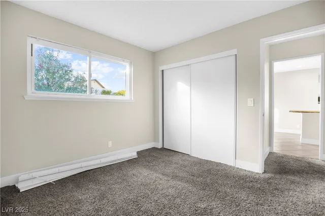 $2,400 | 3991 Redwood Street, Las Vegas, NV 89103