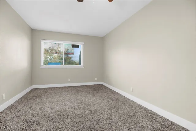 $2,400 | 3991 Redwood Street, Las Vegas, NV 89103