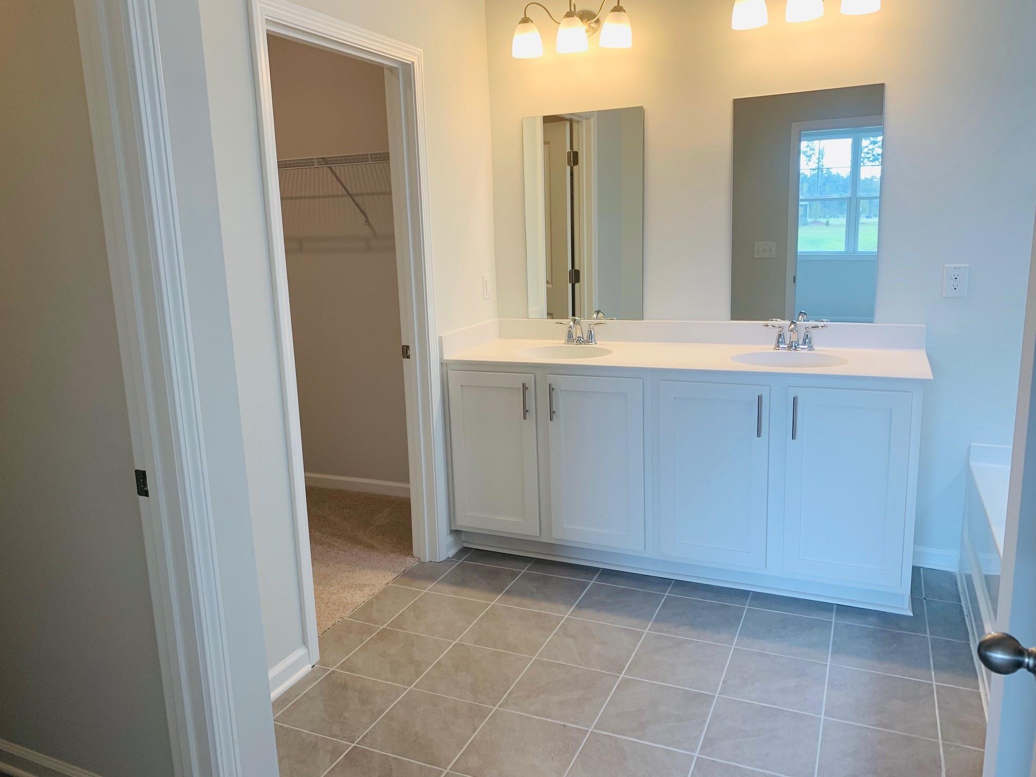 205 Rhodes Court Summerville, SC 29486 - Photo 13 of 48 MasterBath