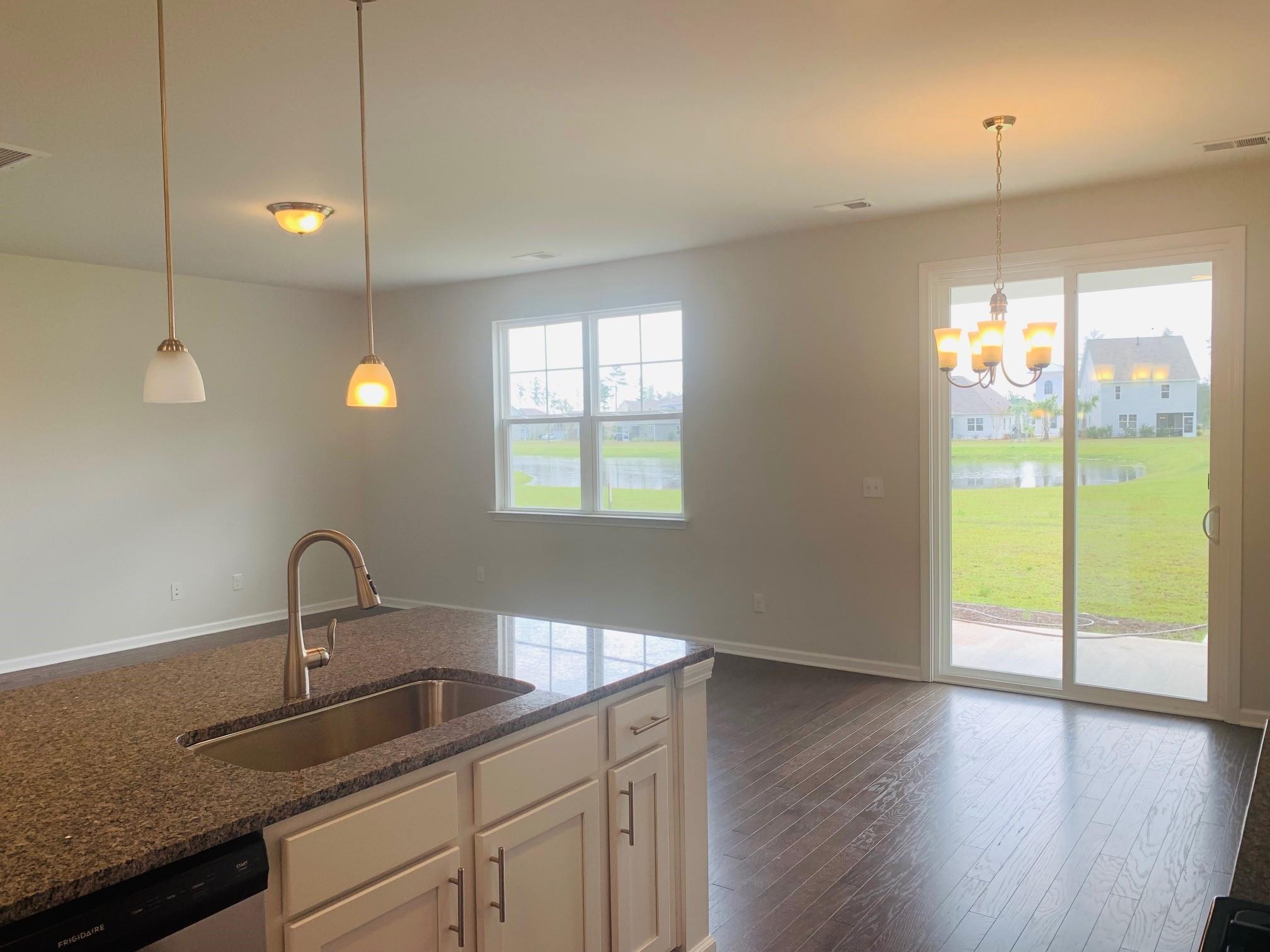205 Rhodes Court Summerville, SC 29486 - Photo 8 of 48 Eat-In2