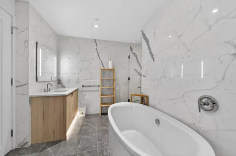 $1,249,000 | 800 Ave At Port Imperial, Unit 515, Weehawken, NJ 07086