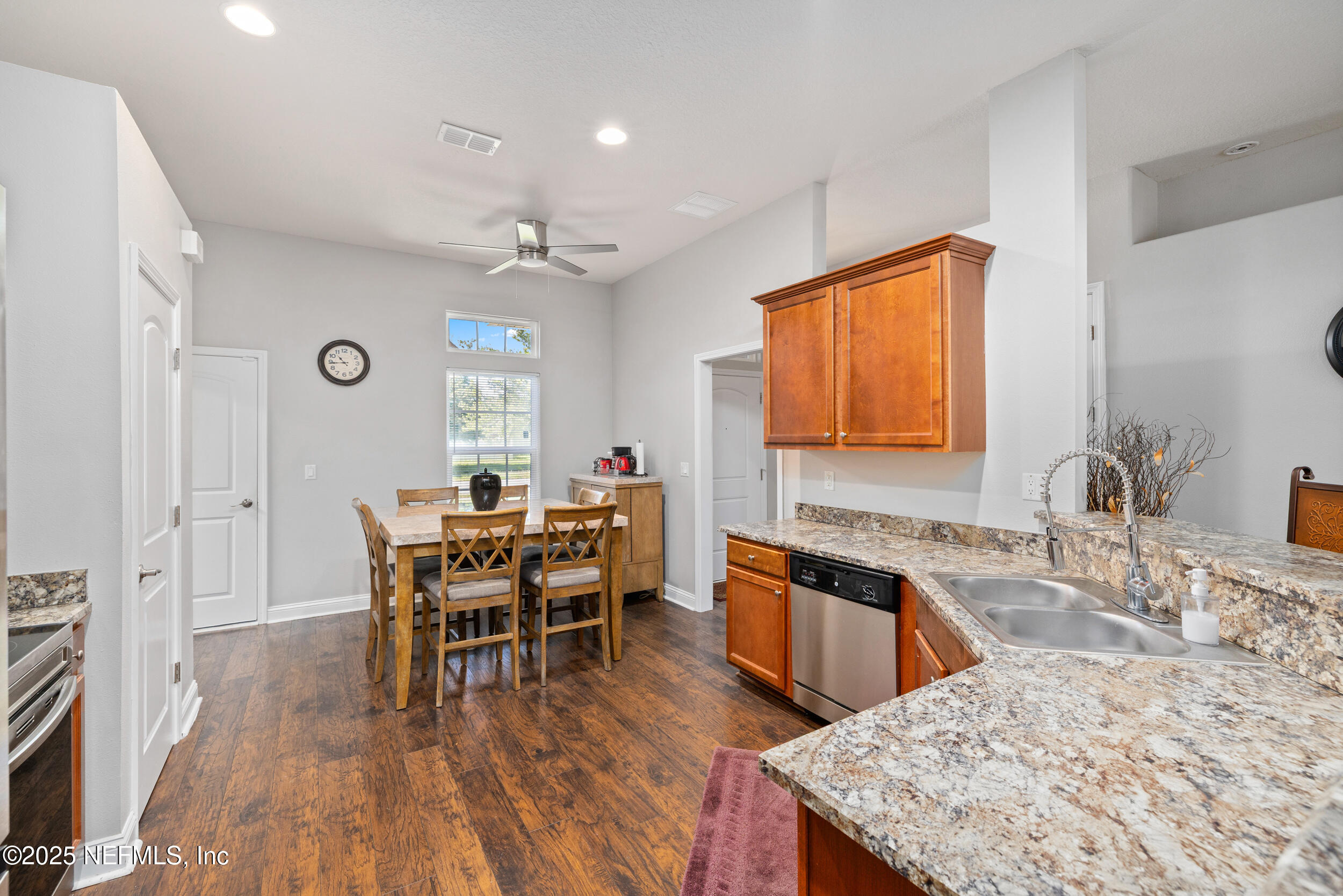 2156 Cherokee Cove Trail Jacksonville, FL 32221 - Photo 8 of 37 19 - Interior (1)