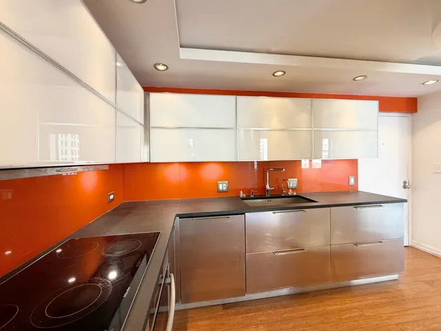 $6,500 | 211 East Ohio Street, Unit 2707, Chicago, IL 60611