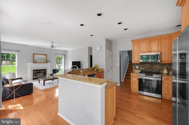 $956,000 | 21424 Alum Creek Court, Ashburn, VA 20147