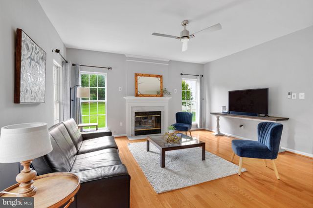 $956,000 | 21424 Alum Creek Court, Ashburn, VA 20147