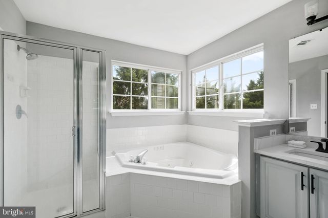 $956,000 | 21424 Alum Creek Court, Ashburn, VA 20147