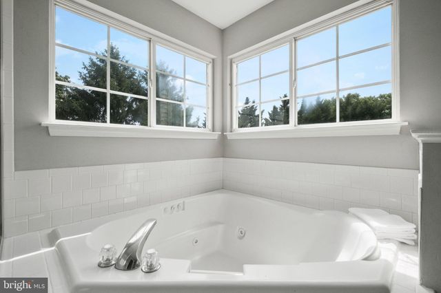 $956,000 | 21424 Alum Creek Court, Ashburn, VA 20147