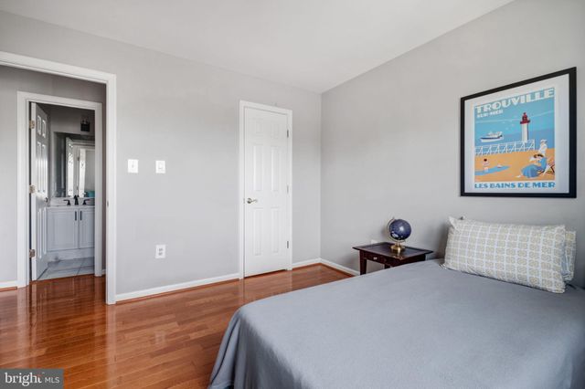 $956,000 | 21424 Alum Creek Court, Ashburn, VA 20147