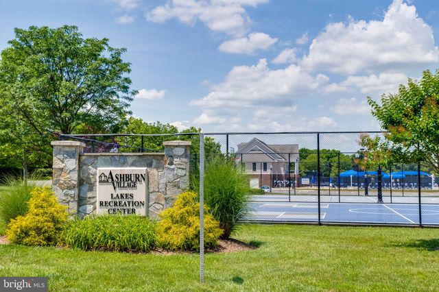 $956,000 | 21424 Alum Creek Court, Ashburn, VA 20147