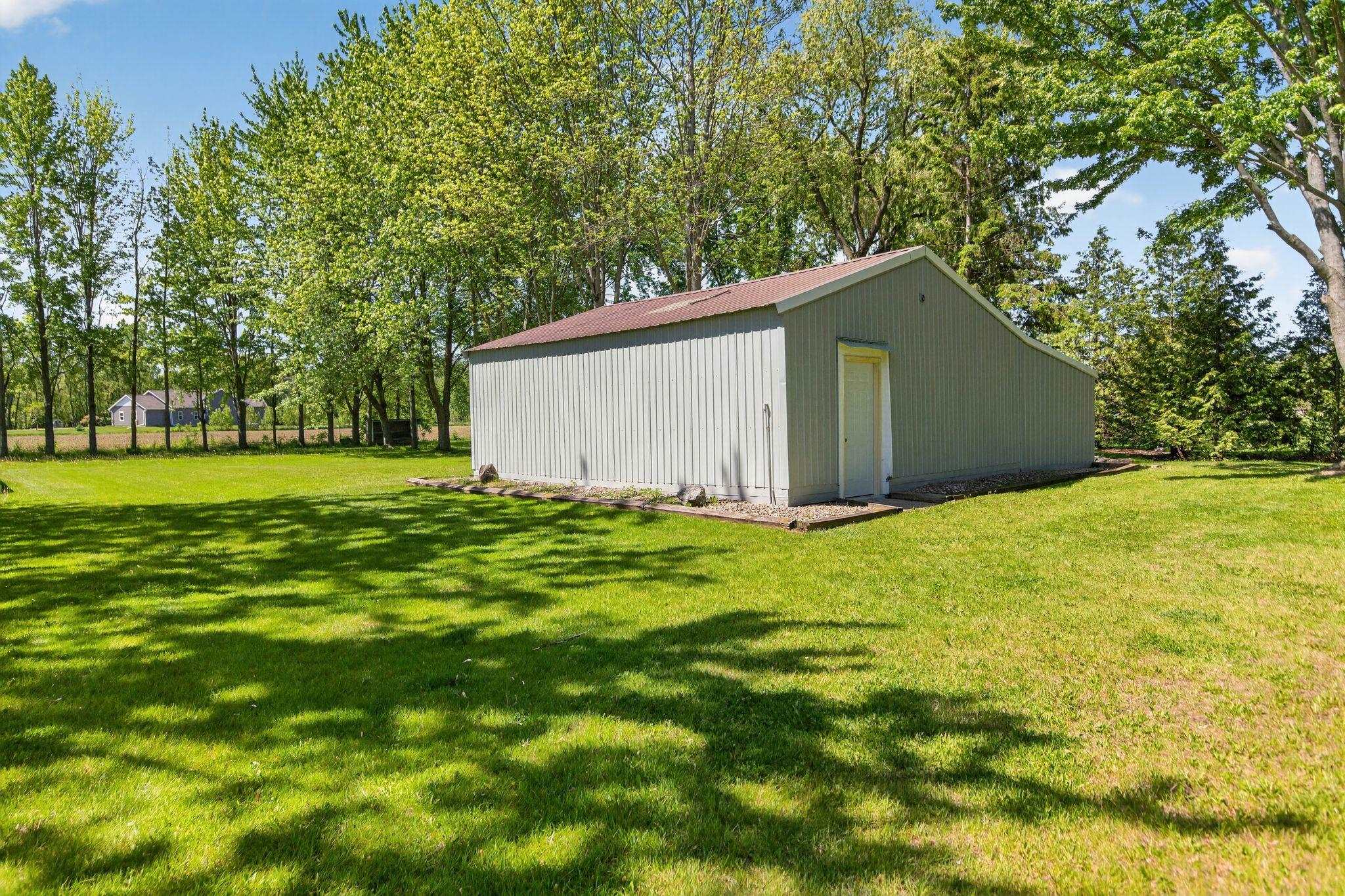 N8897 South Coop Road Menasha, WI 54952 - Photo 41 of 44