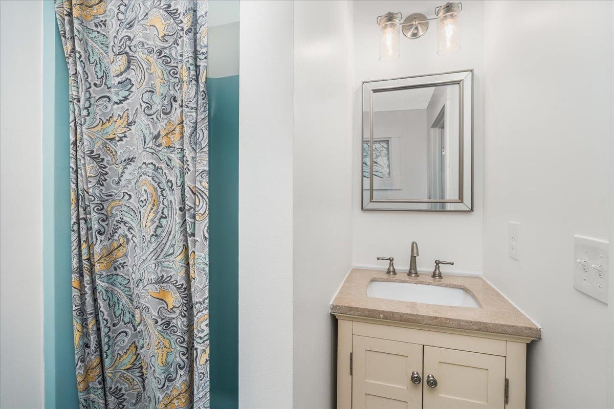 109 Old Prescott Hill Road Laconia, NH 03246 - Photo 21 of 52