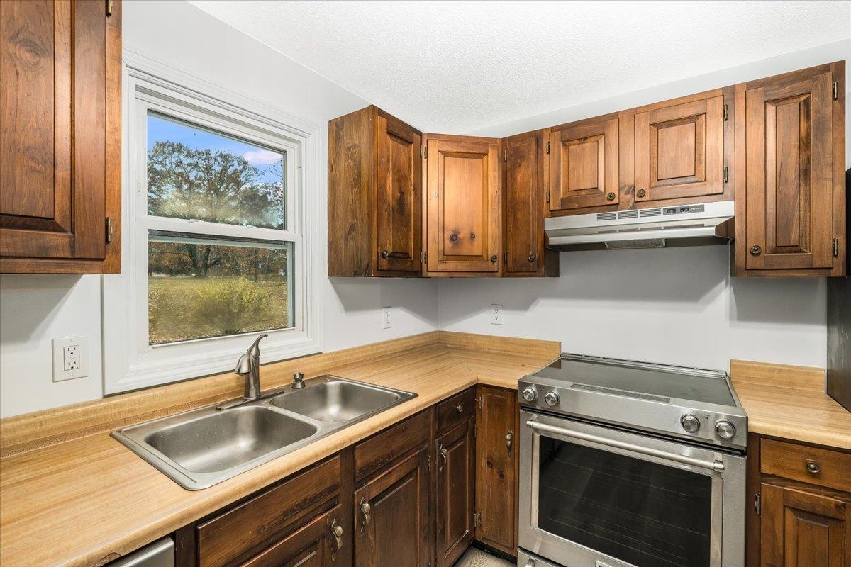 109 Old Prescott Hill Road Laconia, NH 03246 - Photo 9 of 52