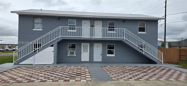 $1,100 | Sebring, Sebring, FL 33870