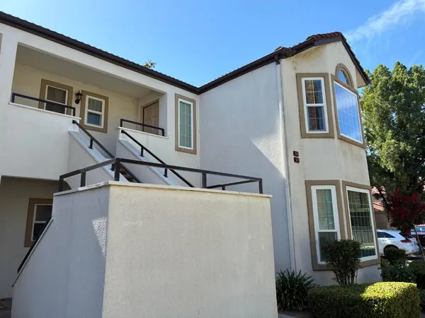 $249,000 | 8147 North Cedar Avenue, Unit 201, Fresno, CA 93720