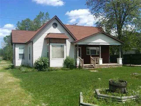 8796 Avoca Road Avoca, MI 48006 - Photo 1 of 14 937842.JPG