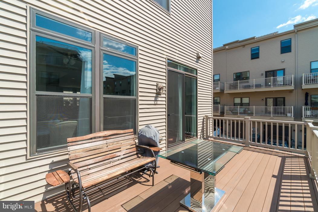 44721 Ellsworth Terrace Ashburn, VA 20147 - Photo 15 of 51 a view of a wooden deck