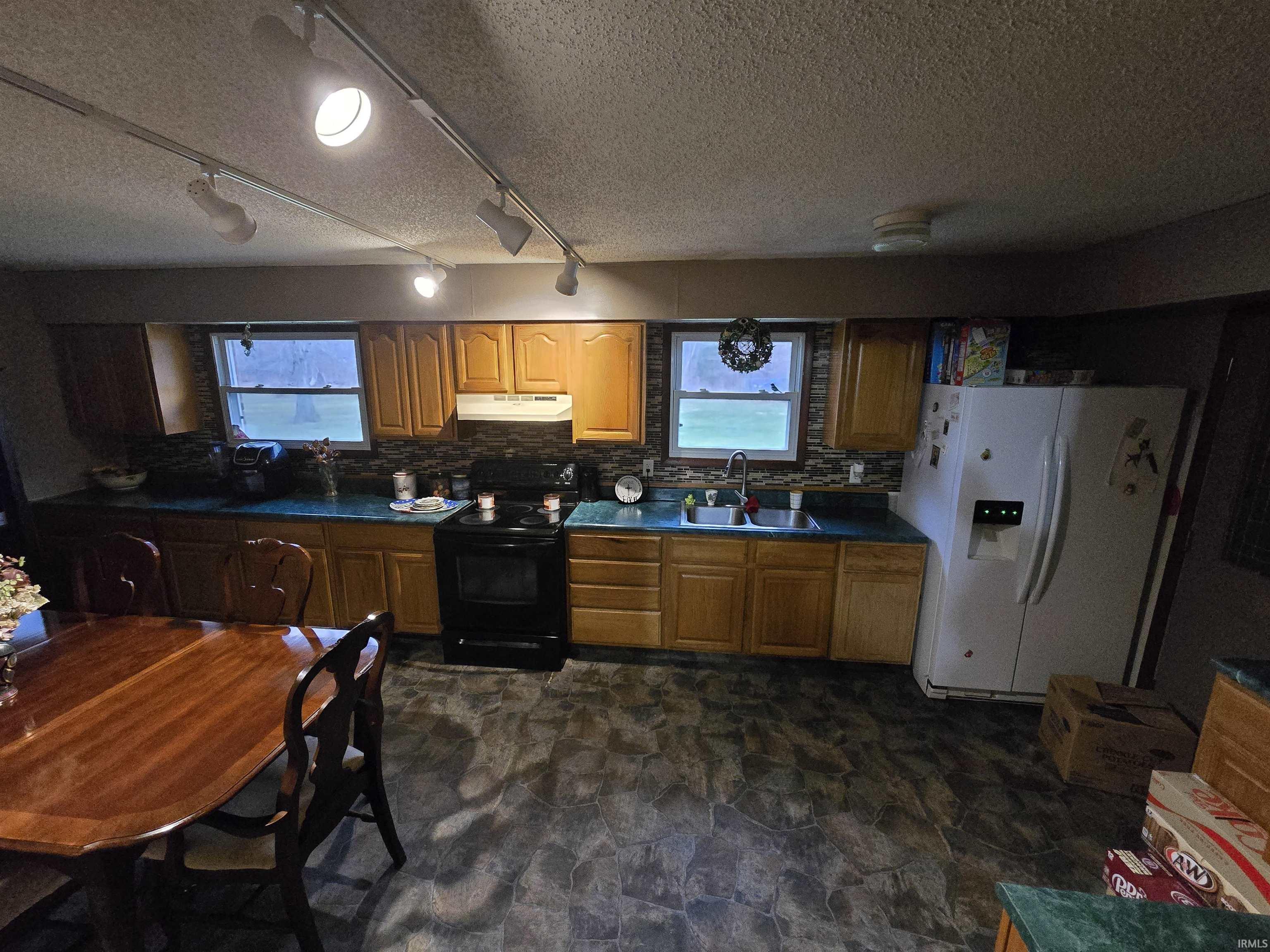 6411 South Old St Road Wabash, IN 46992 - Photo 5 of 14 Gallery Image 5