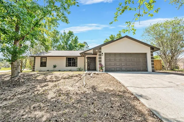 $374,000 | 17411 Hillside Drive, Montverde, FL 34756