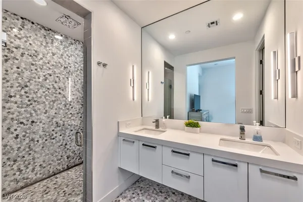 $13,000 | 702 Blackrock Rim Drive, Henderson, NV 89012