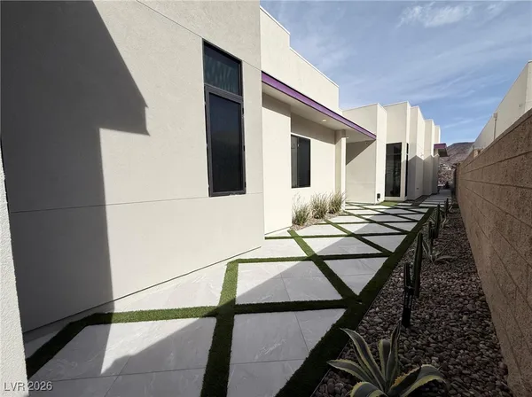 $13,000 | 702 Blackrock Rim Drive, Henderson, NV 89012