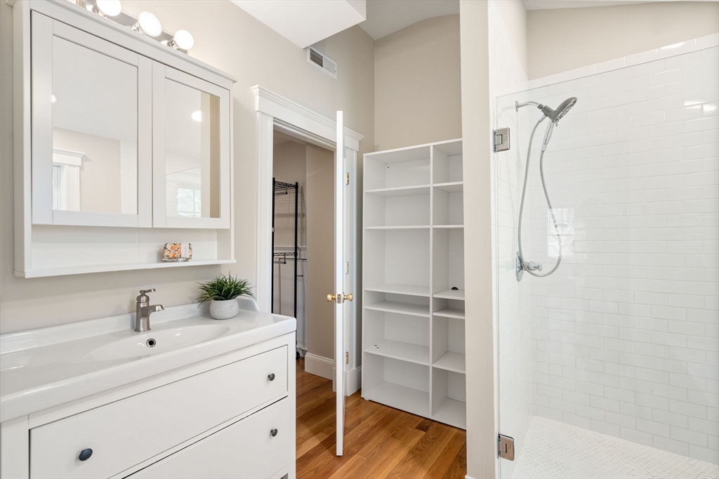22 Fells Road Winchester, MA 01890 - Photo 18 of 38 Gallery Image 18