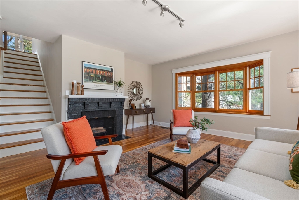 22 Fells Road Winchester, MA 01890 - Photo 5 of 38 Gallery Image 5