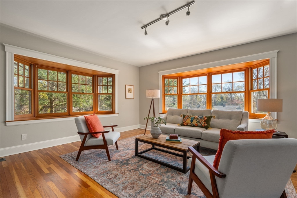 22 Fells Road Winchester, MA 01890 - Photo 6 of 38 Gallery Image 6