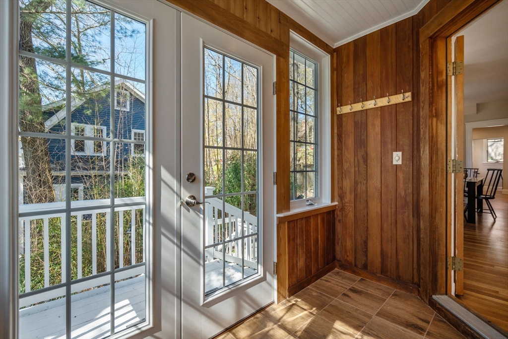 22 Fells Road Winchester, MA 01890 - Photo 10 of 38 Gallery Image 10