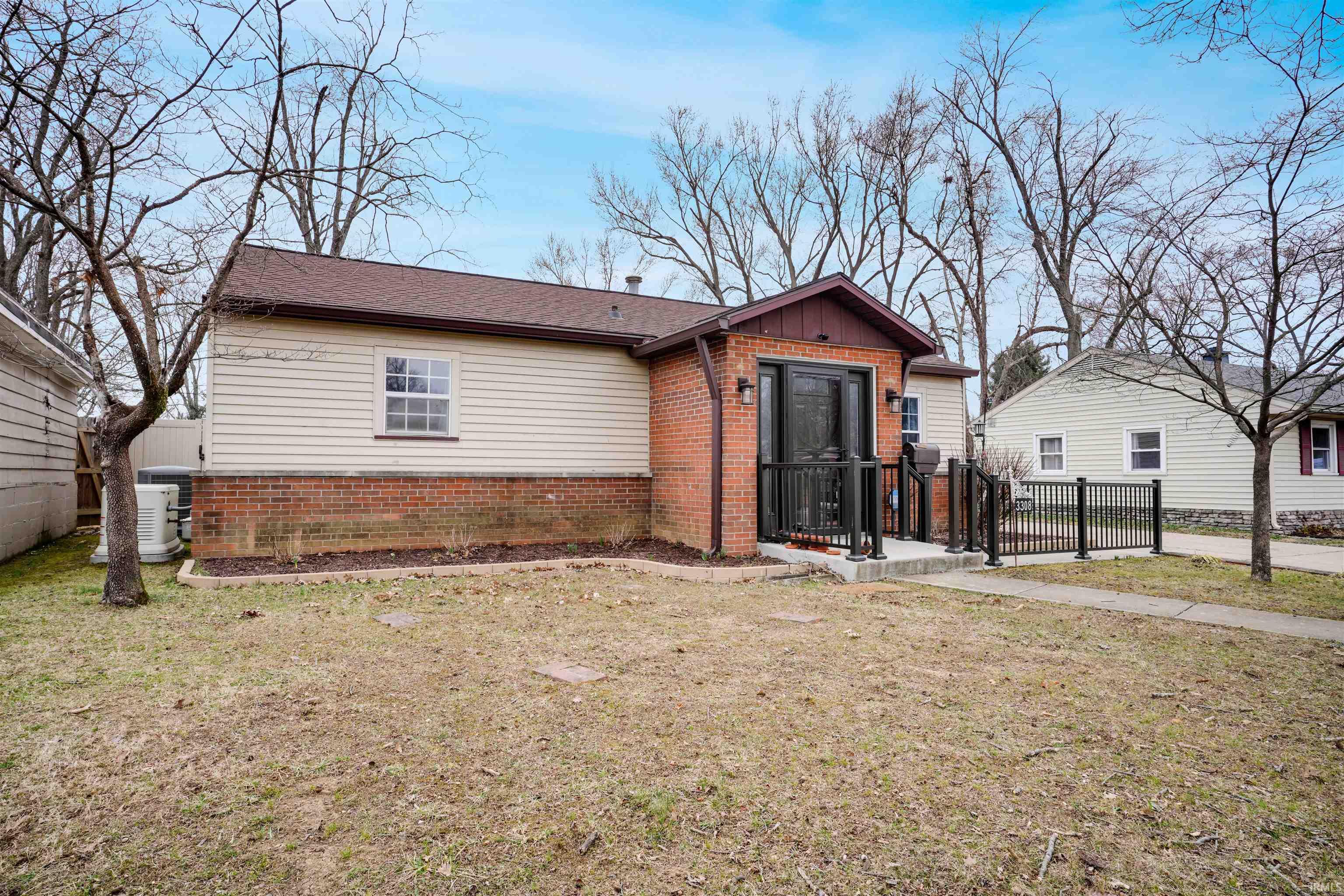 3308 Sheridan Road Evansville, IN 47710 - Photo 2 of 28 Gallery Image 2