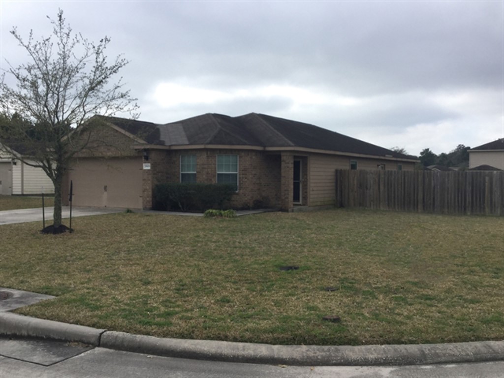 28829 Sulphur River Court Spring, TX 77386 - Photo 2 of 20