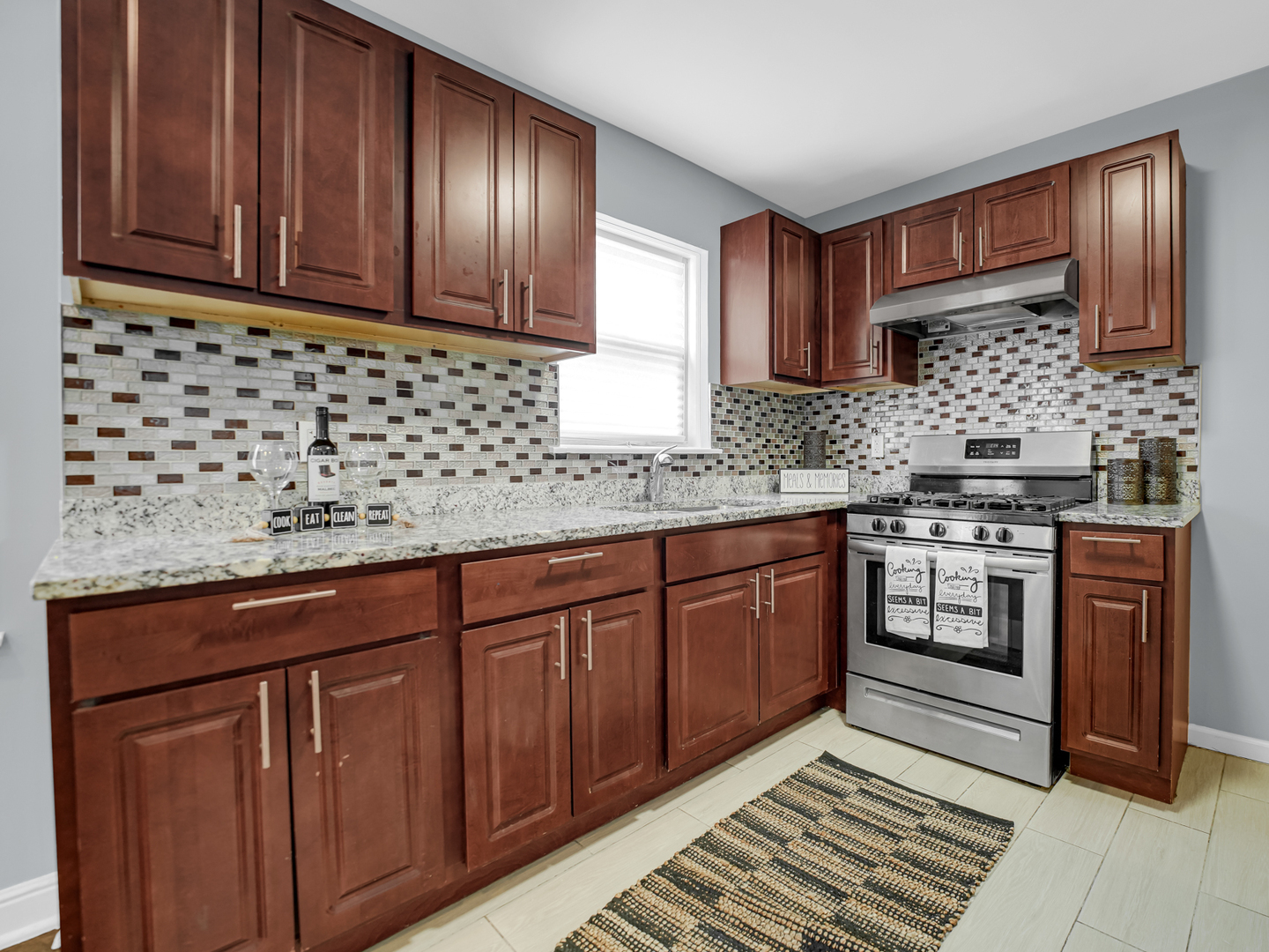 8337 South Sangamon Street Chicago, IL 60620 - Photo 4 of 18