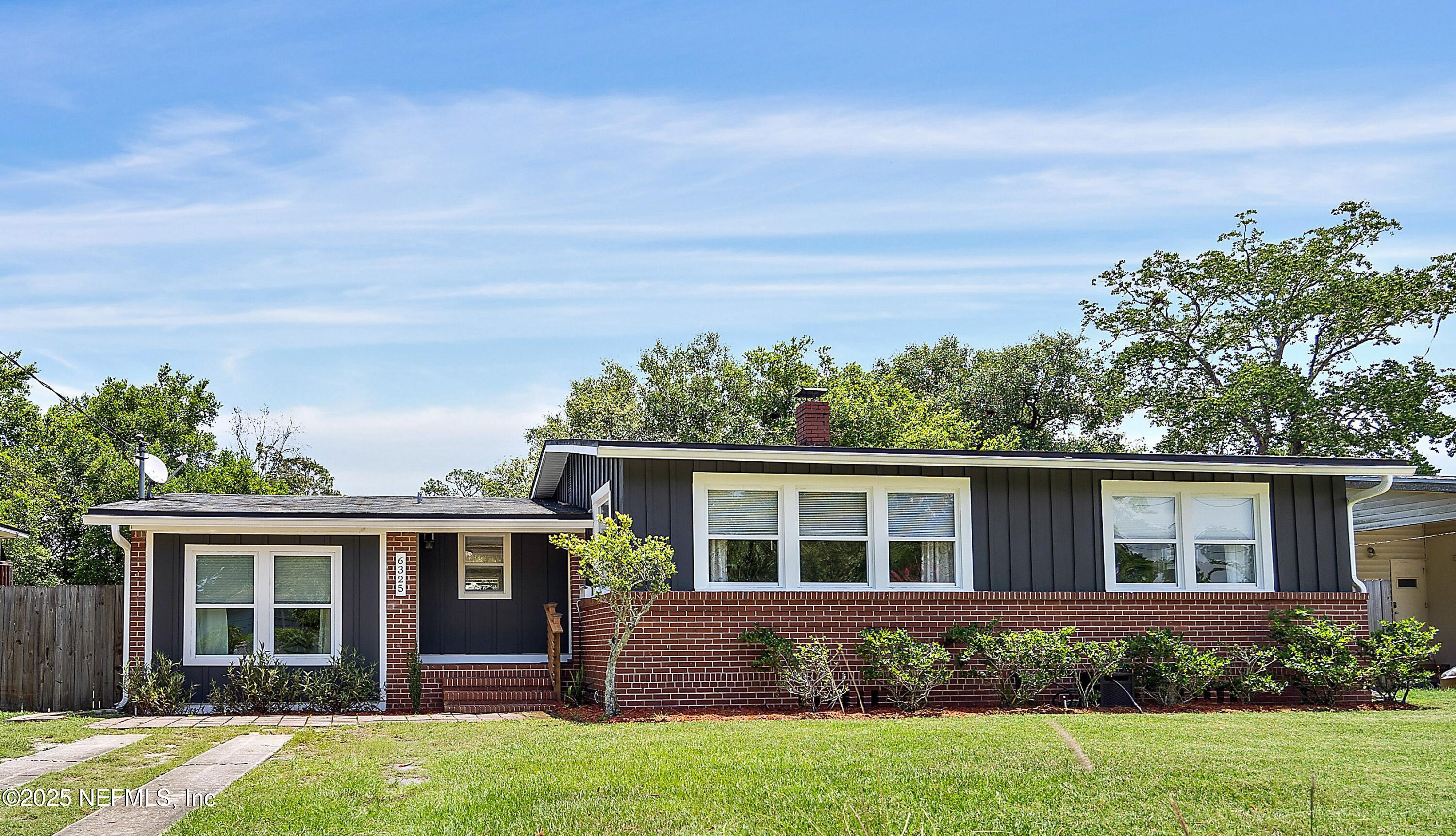 6325 Temple Road Jacksonville, FL 32217 - Photo 1 of 18 01-Exterior Front