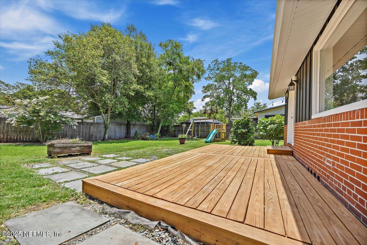 6325 Temple Road Jacksonville, FL 32217 - Photo 15 of 18 15-Deck
