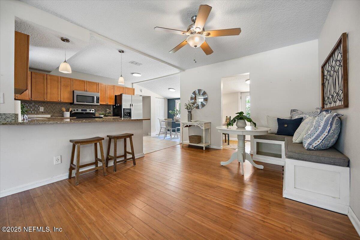 6325 Temple Road Jacksonville, FL 32217 - Photo 8 of 18 06-Kitchen & Dining