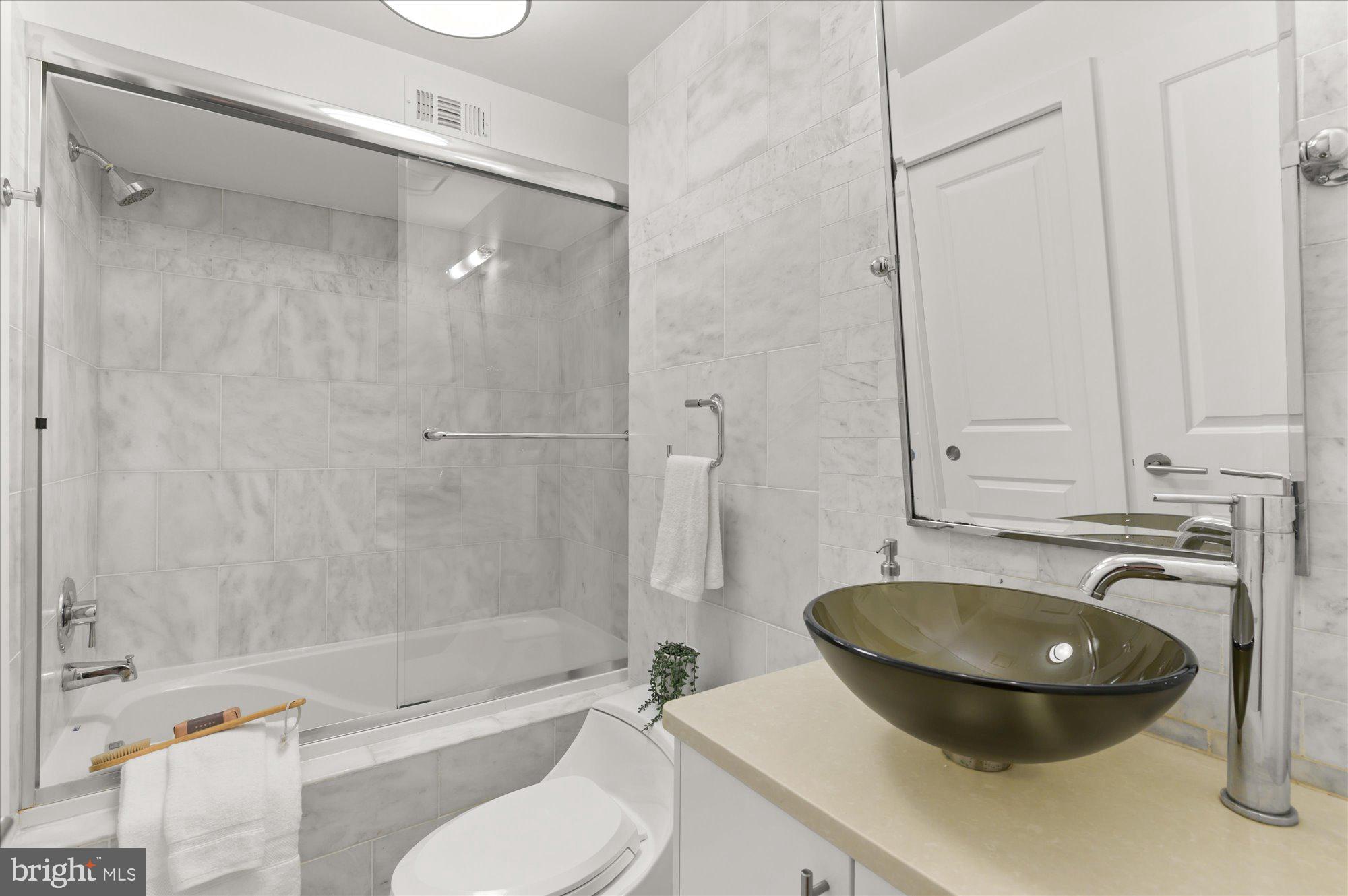 1617 Swann Street Northwest, Unit 1 Washington, DC 20009 - Photo 18 of 22 Hall Bath