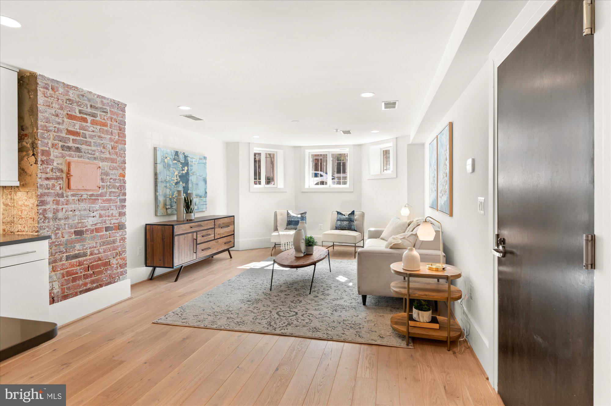 1617 Swann Street Northwest, Unit 1 Washington, DC 20009 - Photo 3 of 22 Living Room view