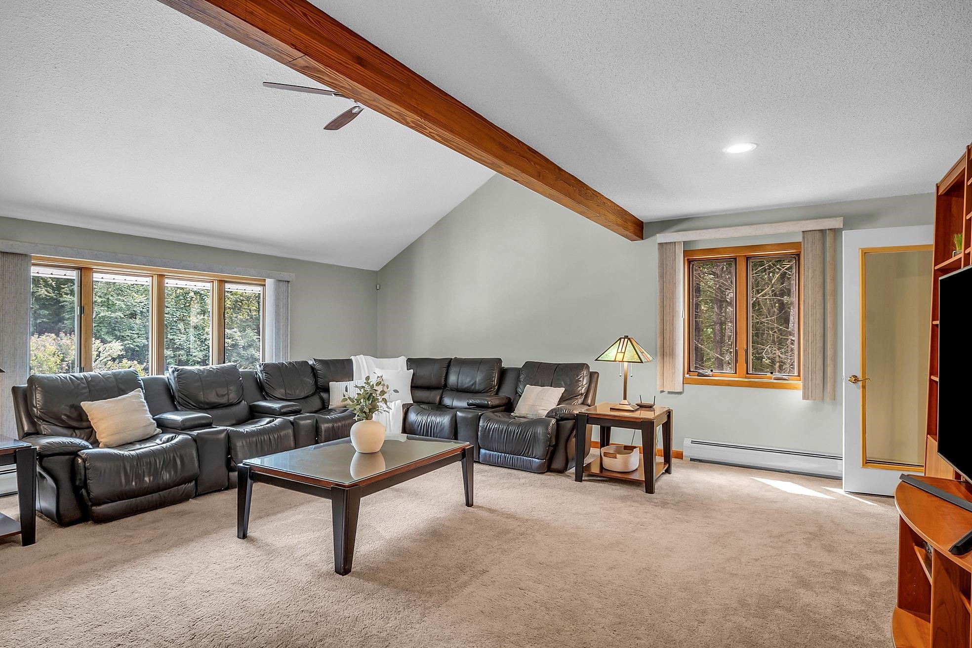 52 Sharon Road Windham, NH 03087 - Photo 11 of 40