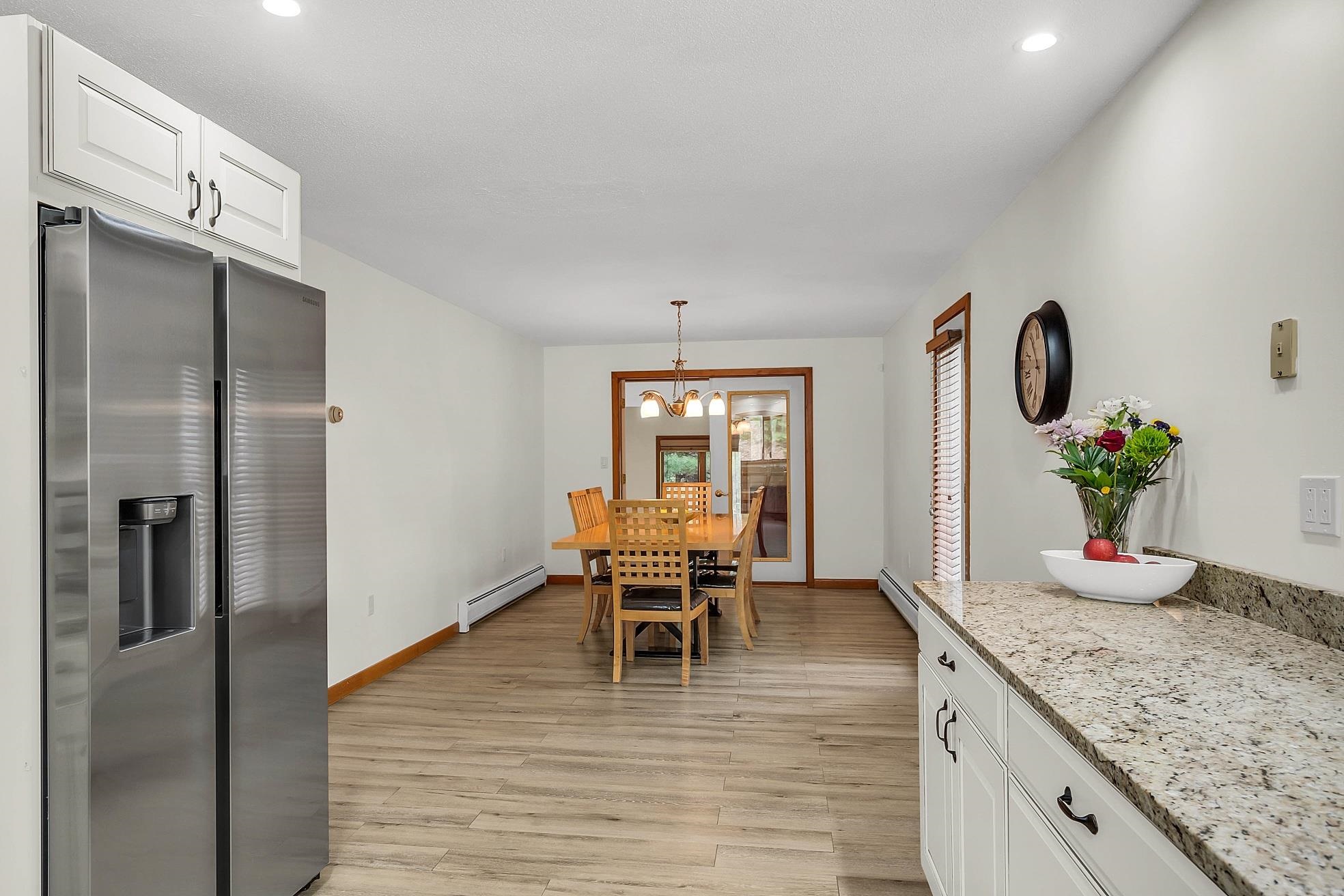 52 Sharon Road Windham, NH 03087 - Photo 6 of 40
