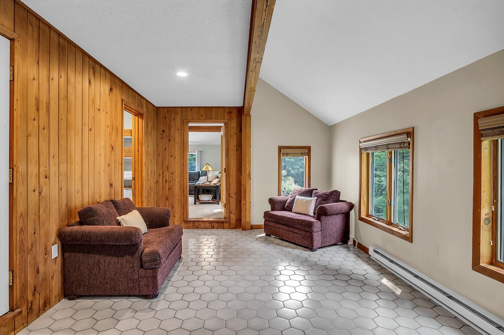 52 Sharon Road Windham, NH 03087 - Photo 10 of 40