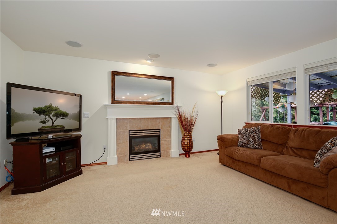 3101 179th Street Southeast Bothell, WA 98012 - Photo 8 of 25 Gallery Image 8